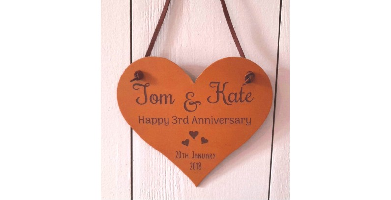 Personalised leather hearts